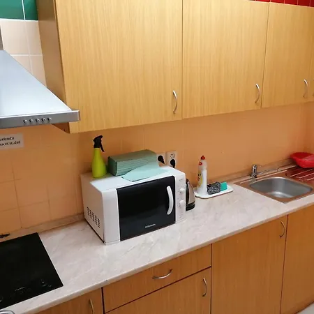 Hostel Domov Mladeze Vosot A Ss,